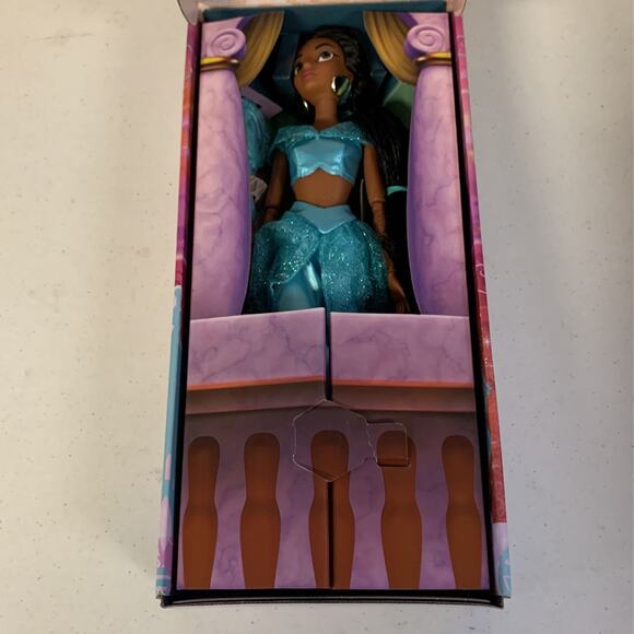 Princess JASMINE Doll with Brush for Kids, Aladdin, 11.5" Tall - Picture 6 of 7